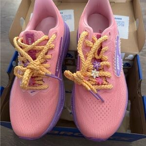 RunDisney x Brooks Brothers RunDisney Rapunzel Themed Athletic Women’s Shoes